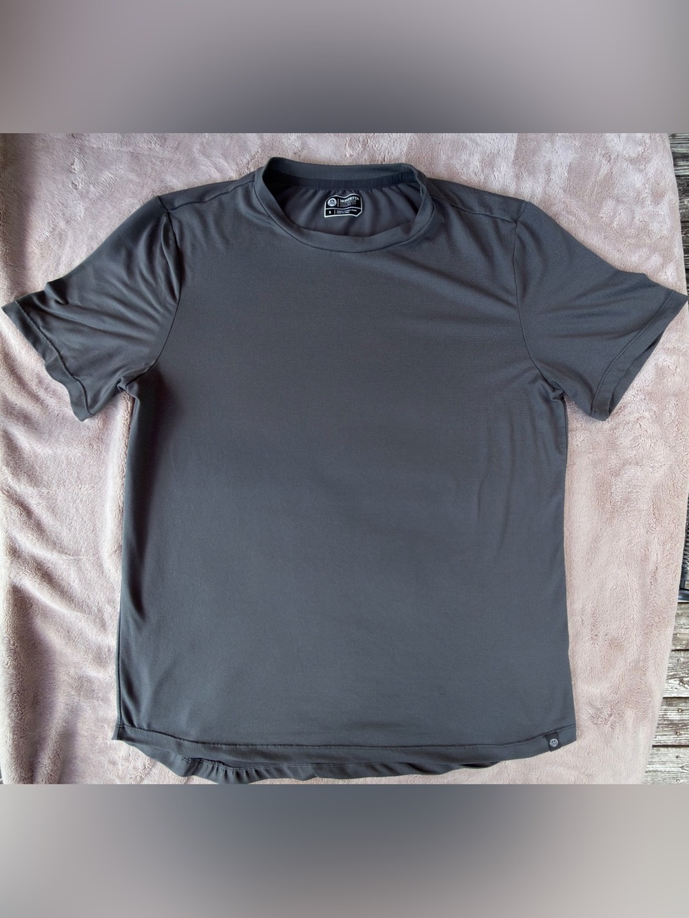 Mondetta Short-Sleeve Performance Tee - Grayish Green- Size Small
